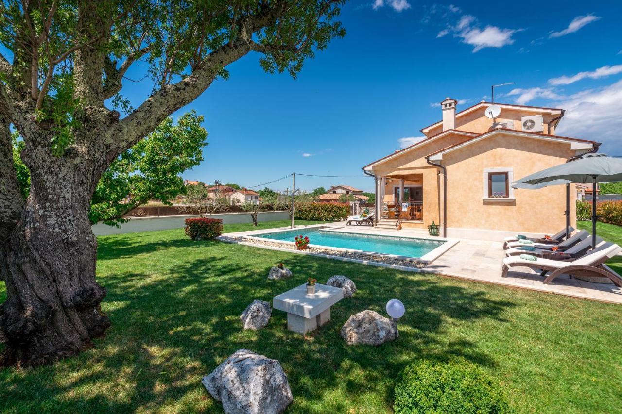 Villa Rotonda Vrsar Luaran gambar