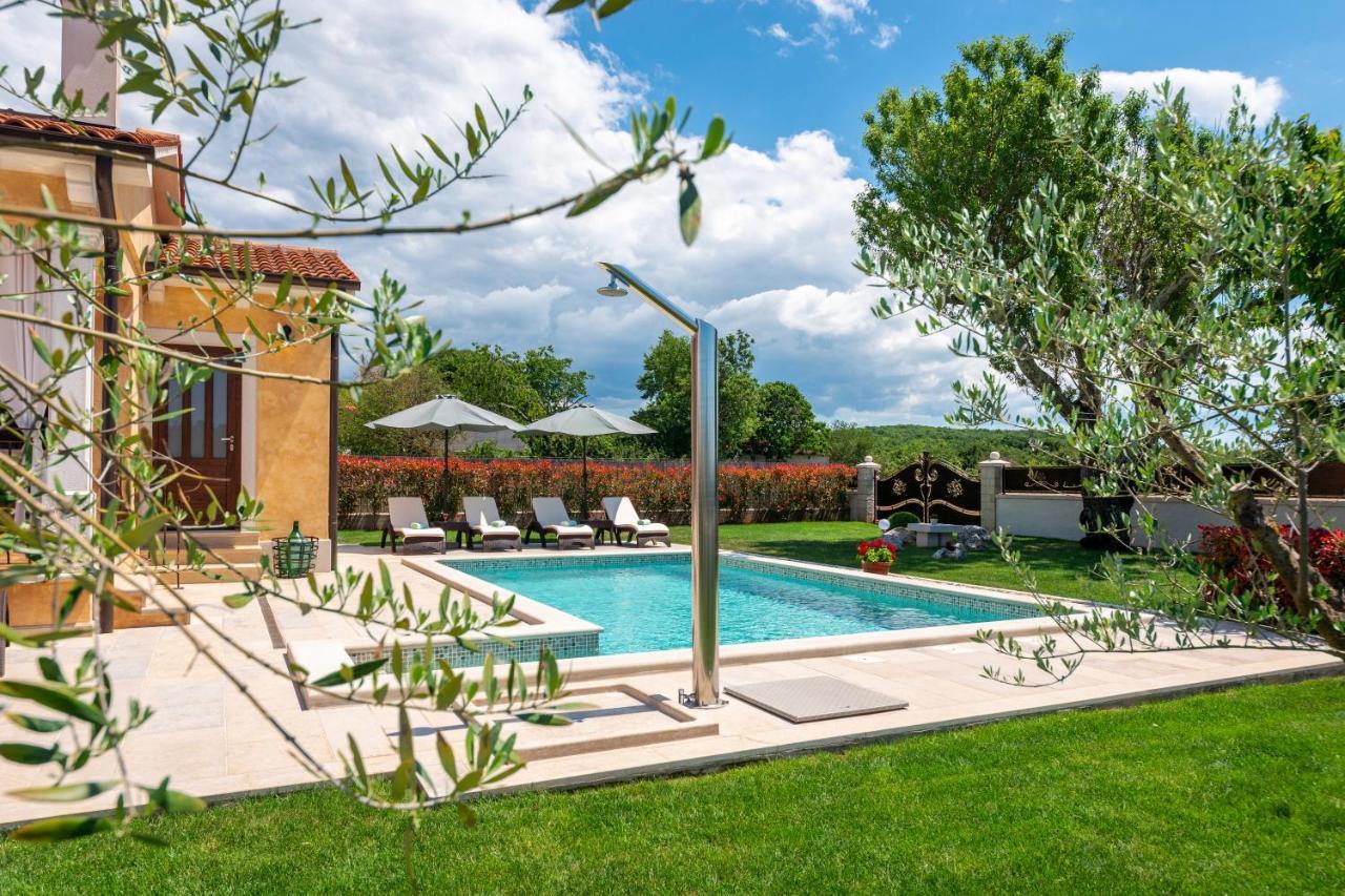 Villa Rotonda Vrsar Luaran gambar