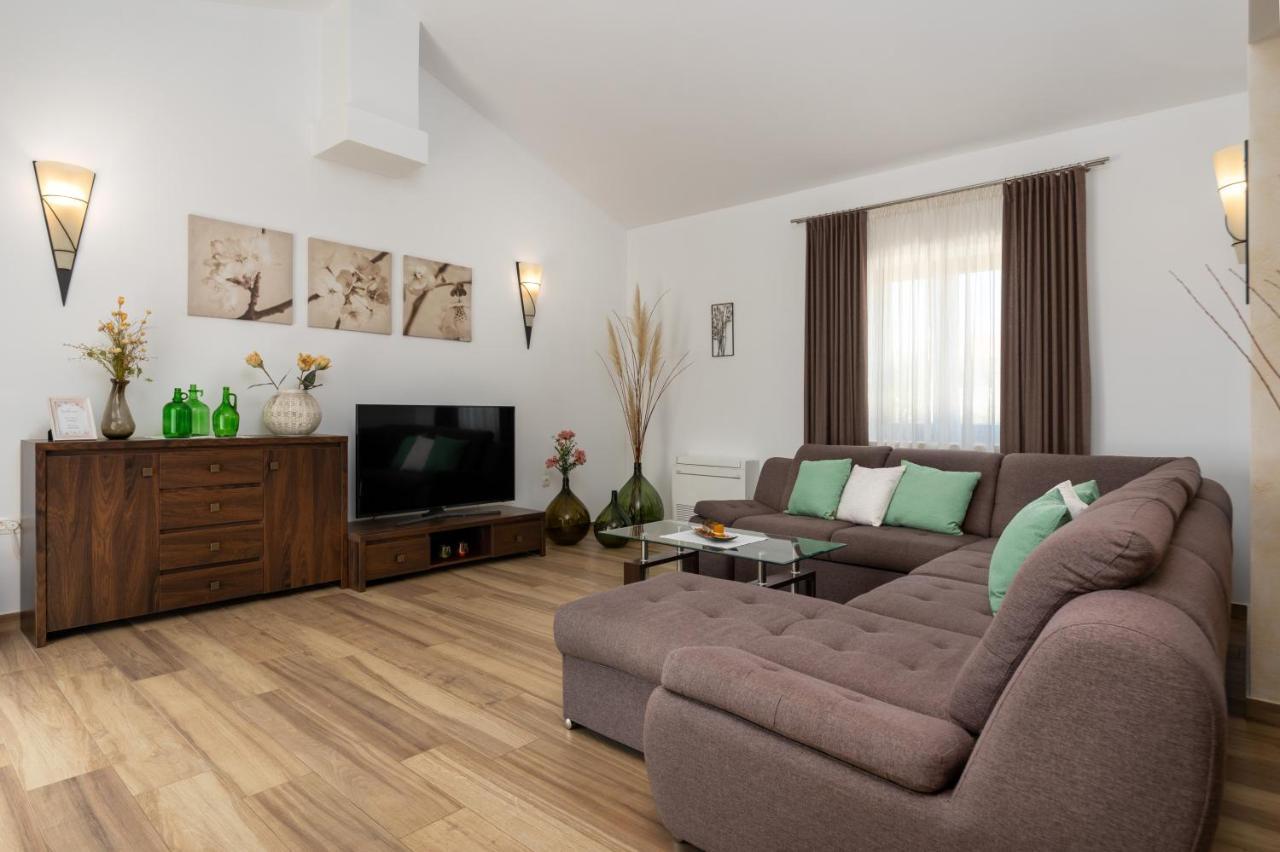Villa Rotonda Vrsar Luaran gambar